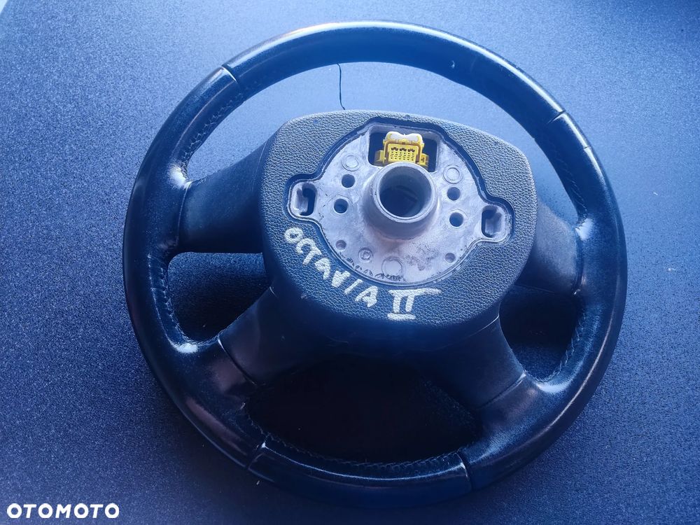 KIEROWNICA AIRBAG MULTIFUNKCJA SKÓRA SKODA OCTAVIA II - 2