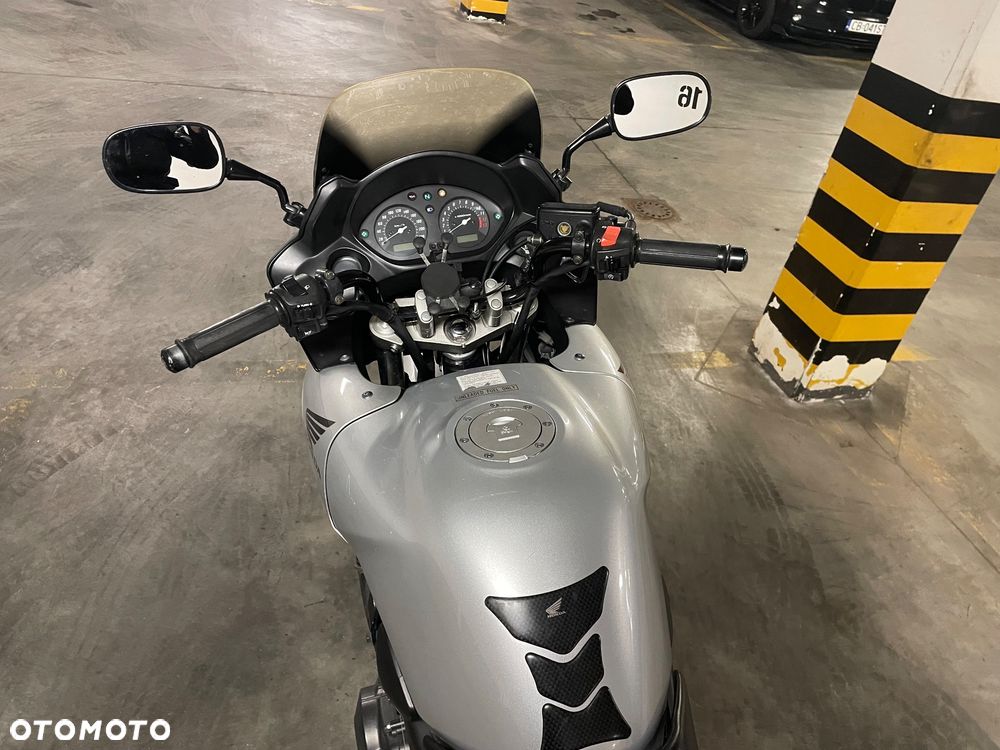 Honda CBF - 23