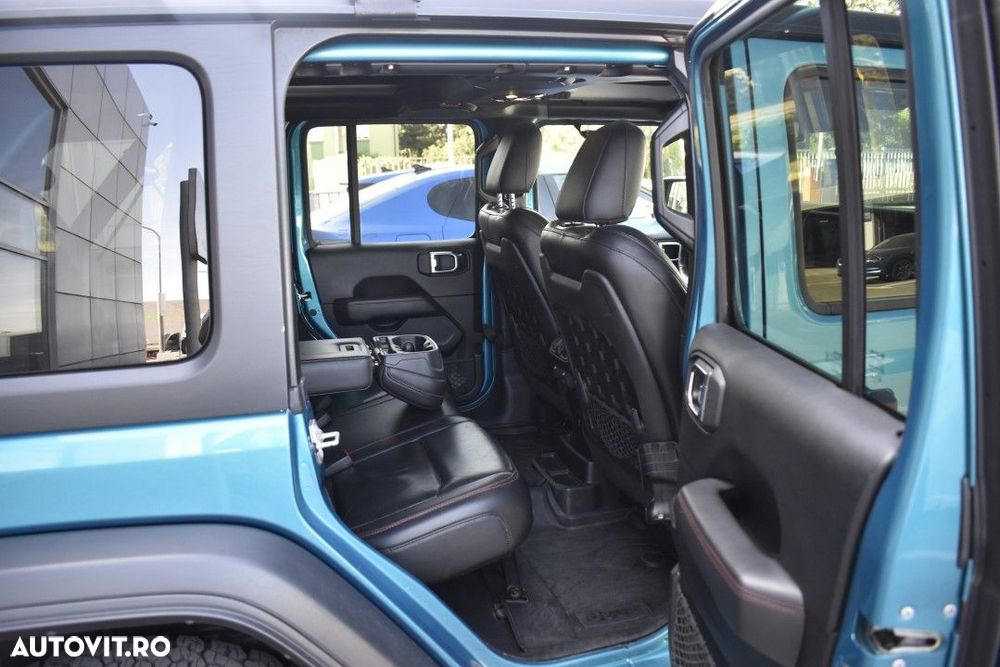 Jeep Wrangler - 37