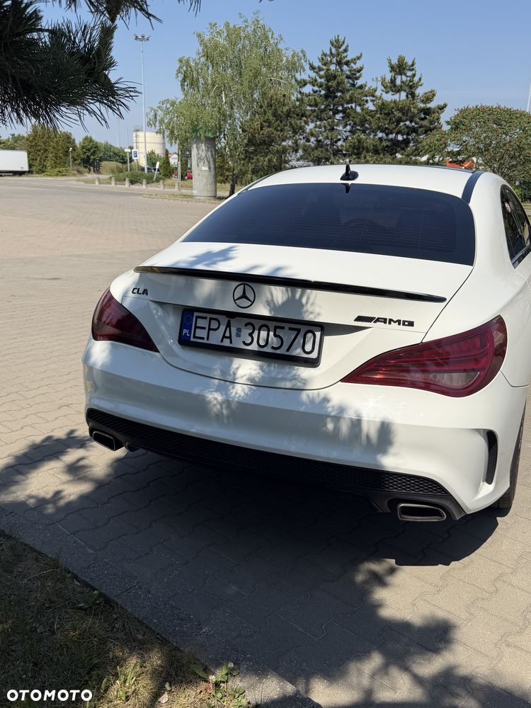 Mercedes-Benz CLA 250 7G-DCT AMG Line - 14