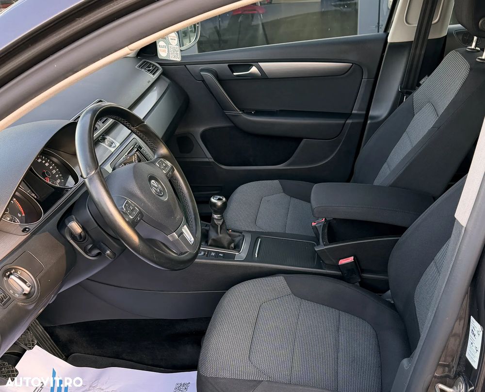 Volkswagen Passat 2.0 TDI BlueMotion Technology DPF Comfortline - 8