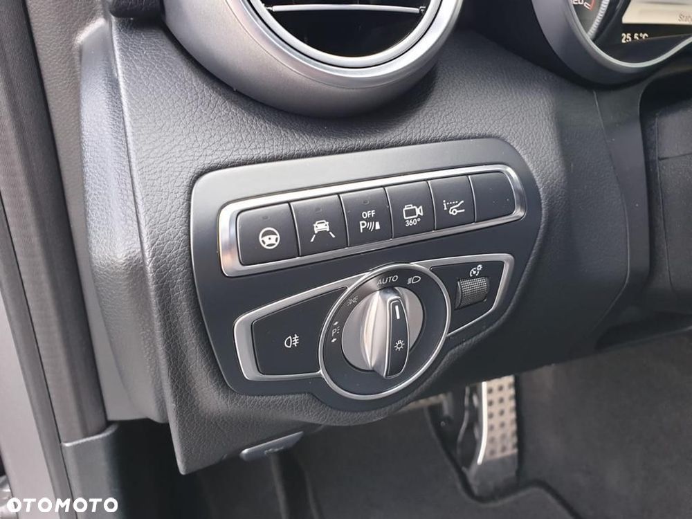 Mercedes-Benz Klasa C AMG 63 S AMG Speedshift 7G-MCT - 15