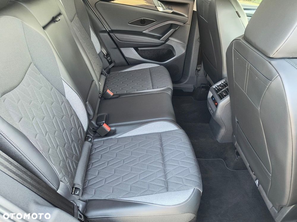 Volkswagen Tiguan - 16