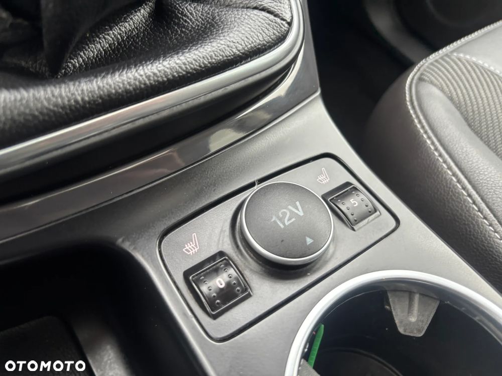 Ford Kuga 2.0 TDCi 4x4 Titanium - 29