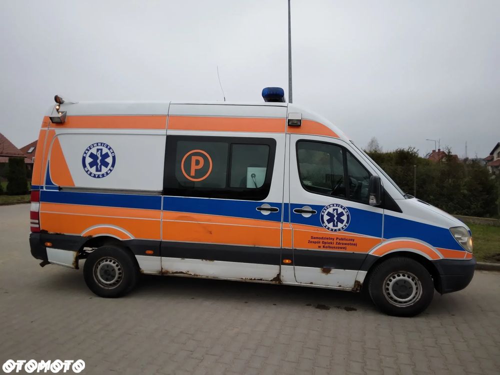 Mercedes-Benz Sprinter - 4