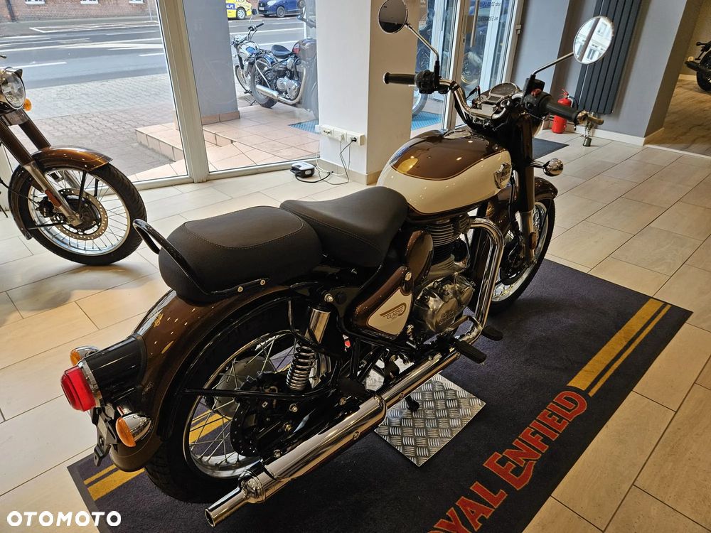 Royal Enfield Classic - 22