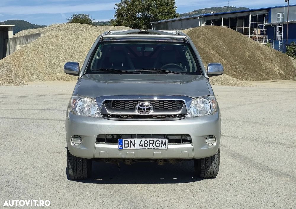 Toyota Hilux 4x4 Double Cab - 15