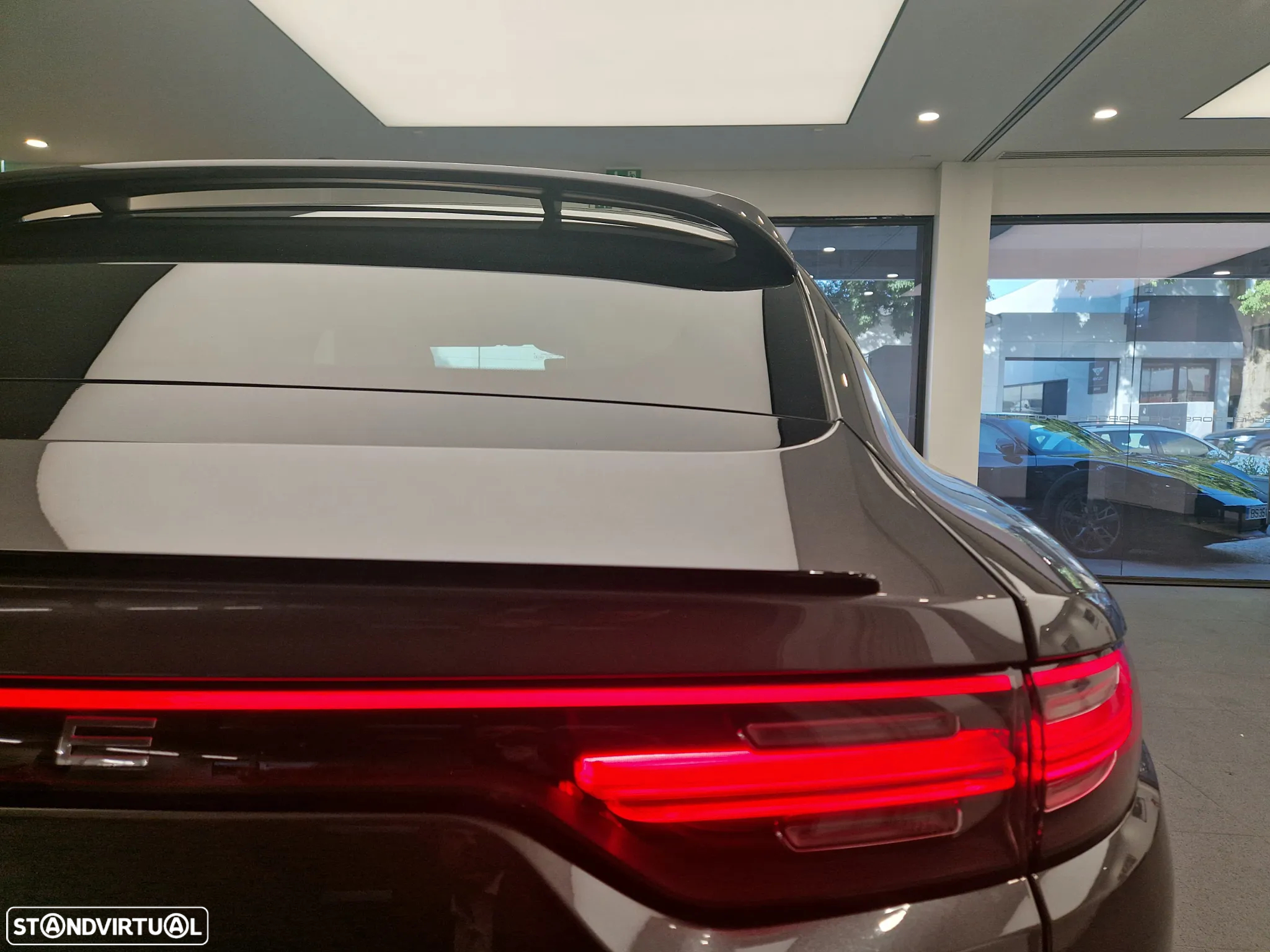 Porsche Cayenne Coupé E-Hybrid - 7
