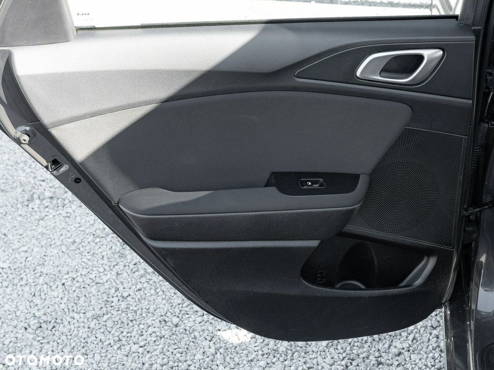 Kia Ceed 1.5 T-GDI M DCT - 23