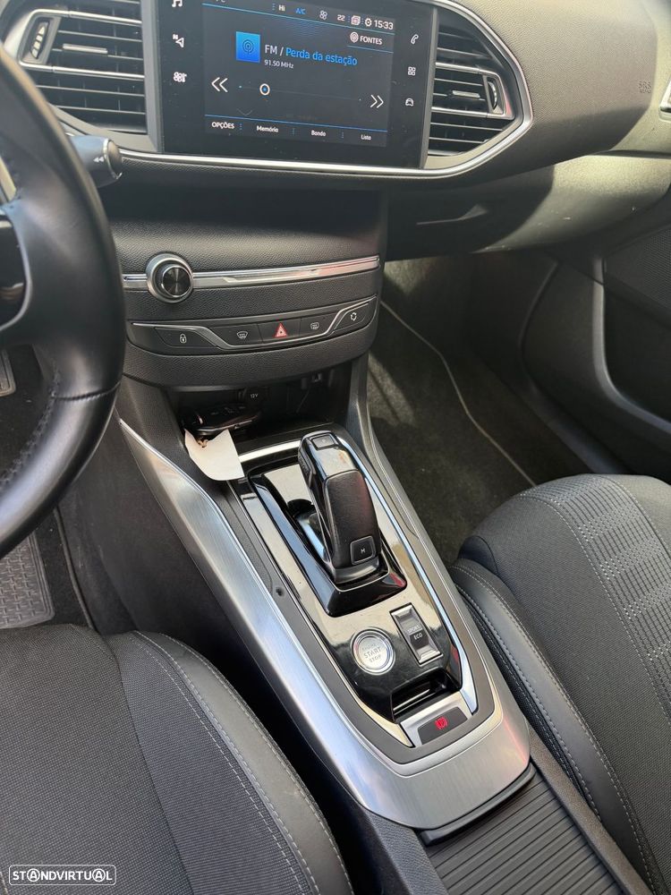 Peugeot 308 SW 1.5 BlueHDi Active Pack EAT8 - 18