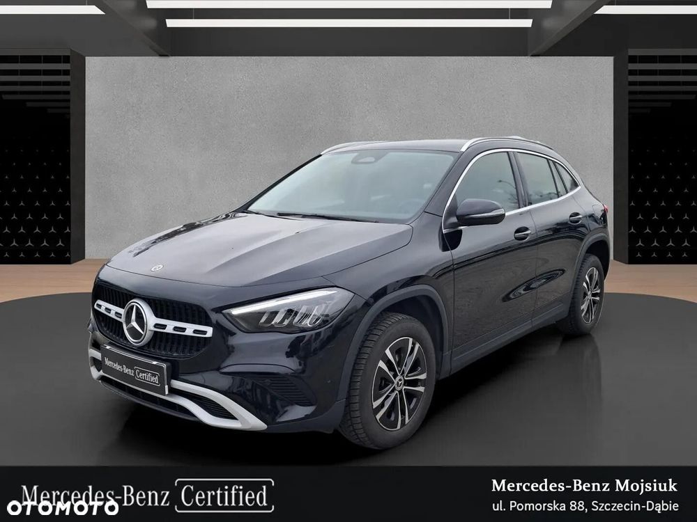 Mercedes-Benz GLA 200 d - 4