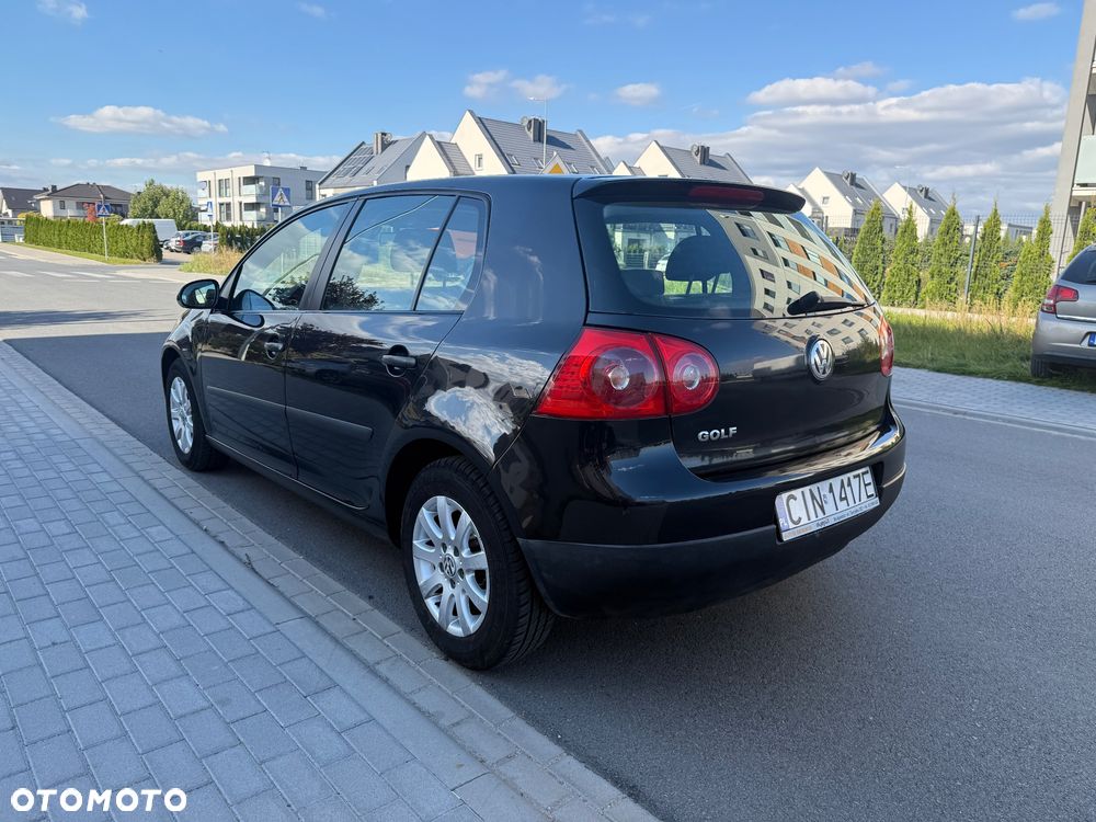 Volkswagen Golf 1.6 FSI Comfortline - 7