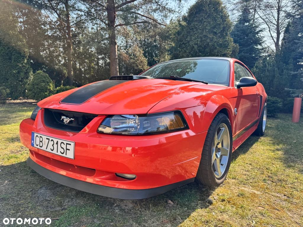 Ford Mustang - 2