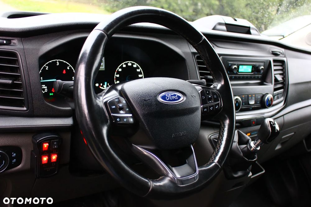 Ford TRANSIT BRYGADÓWKA 2.0 TDCI 130KM 7 OSÓB PAKA PLANDEKA OŚWIETLENIE ROBOCZE - 22