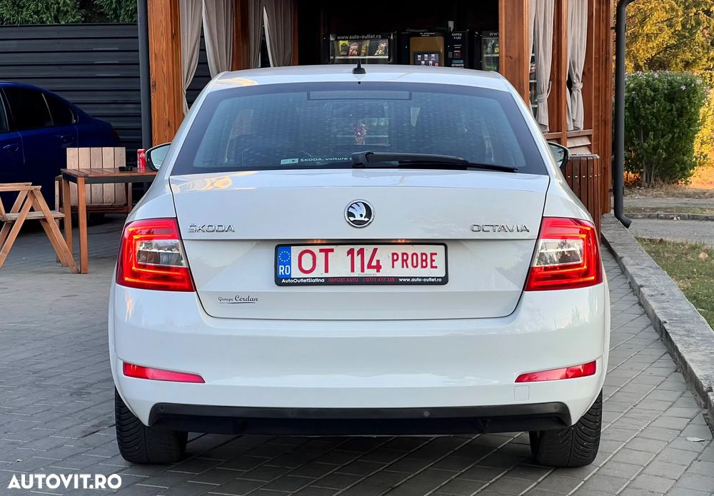Skoda Octavia 1.6 TDI DSG Premium Edition - 5