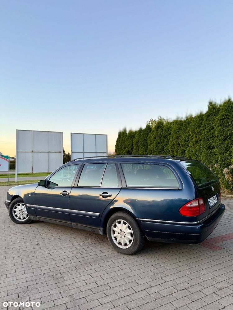 Mercedes-Benz Klasa E - 6