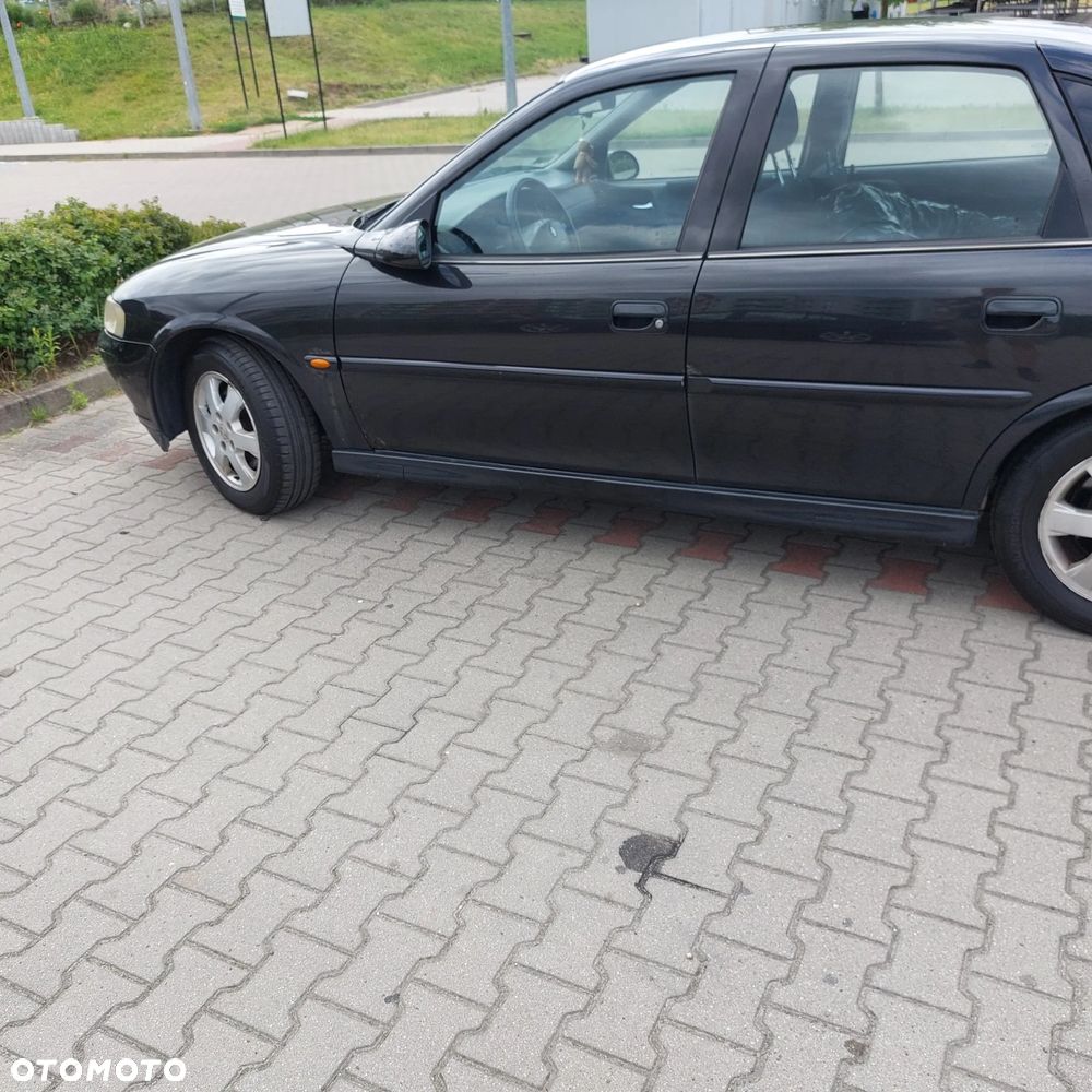 Opel Vectra 1.8 Comfort - 2