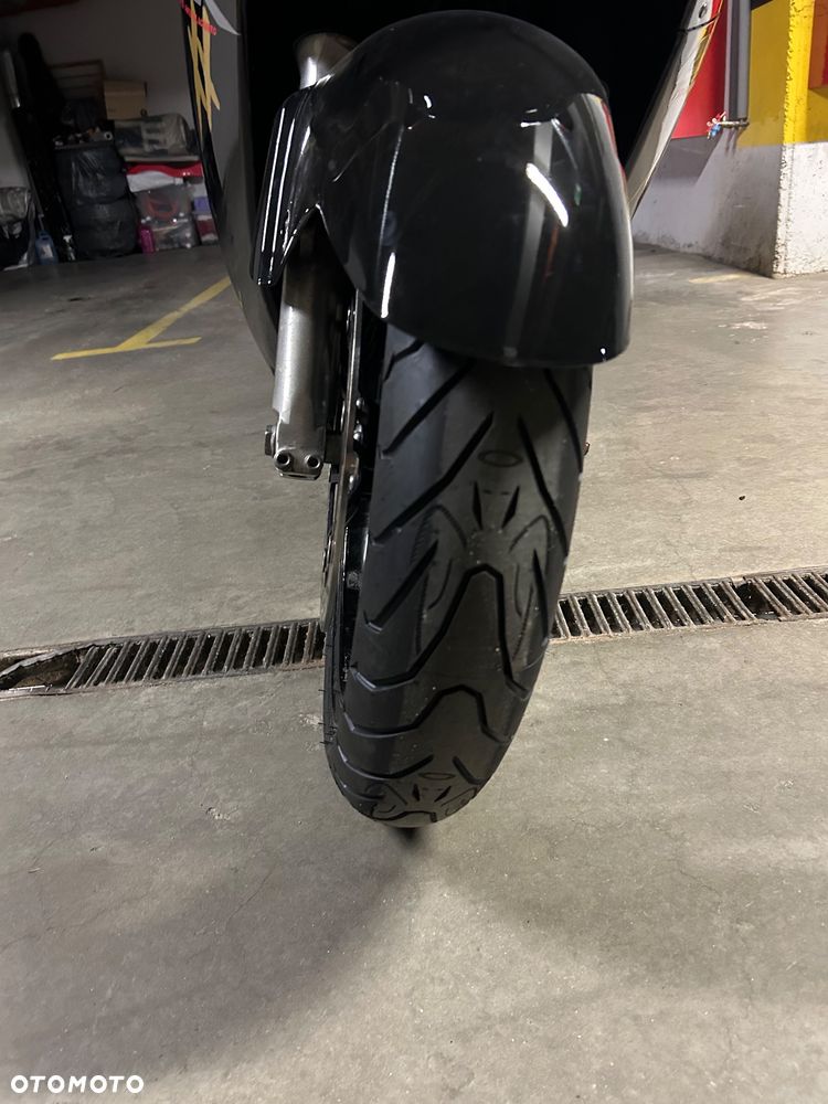 Honda CBR - 12