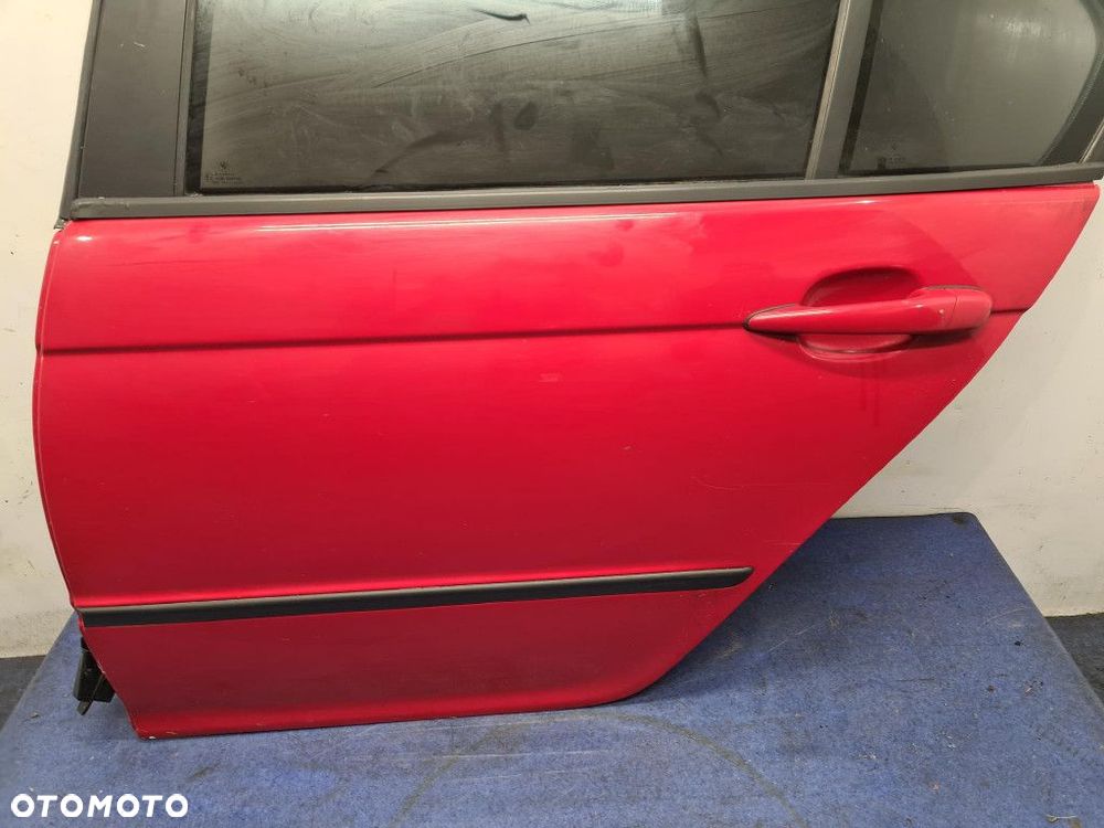 BMW 3 E46 LIFT SEDAN DRZWI TYŁ LEWE 438/3 JAPANROT - 2