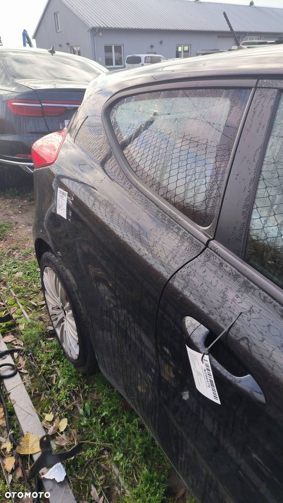ĆWIARTKA BŁOTNIK PRAWY TYŁ KIA PRO CEED II WK - 6