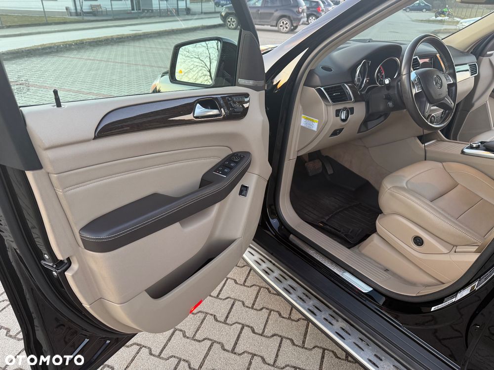 Mercedes-Benz ML - 5