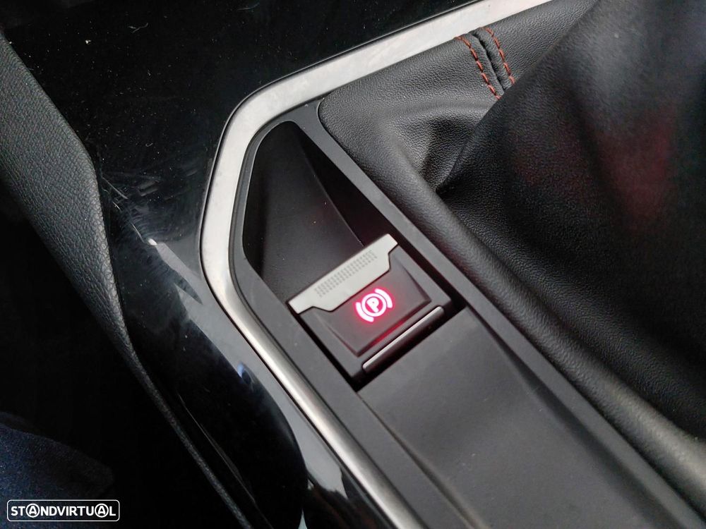 Peugeot 3008 1.5 BlueHDi Active - 24