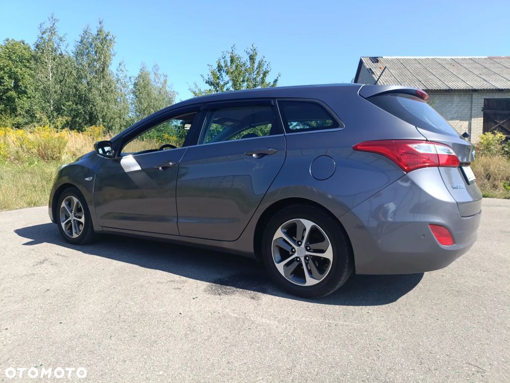Hyundai i30 - 12