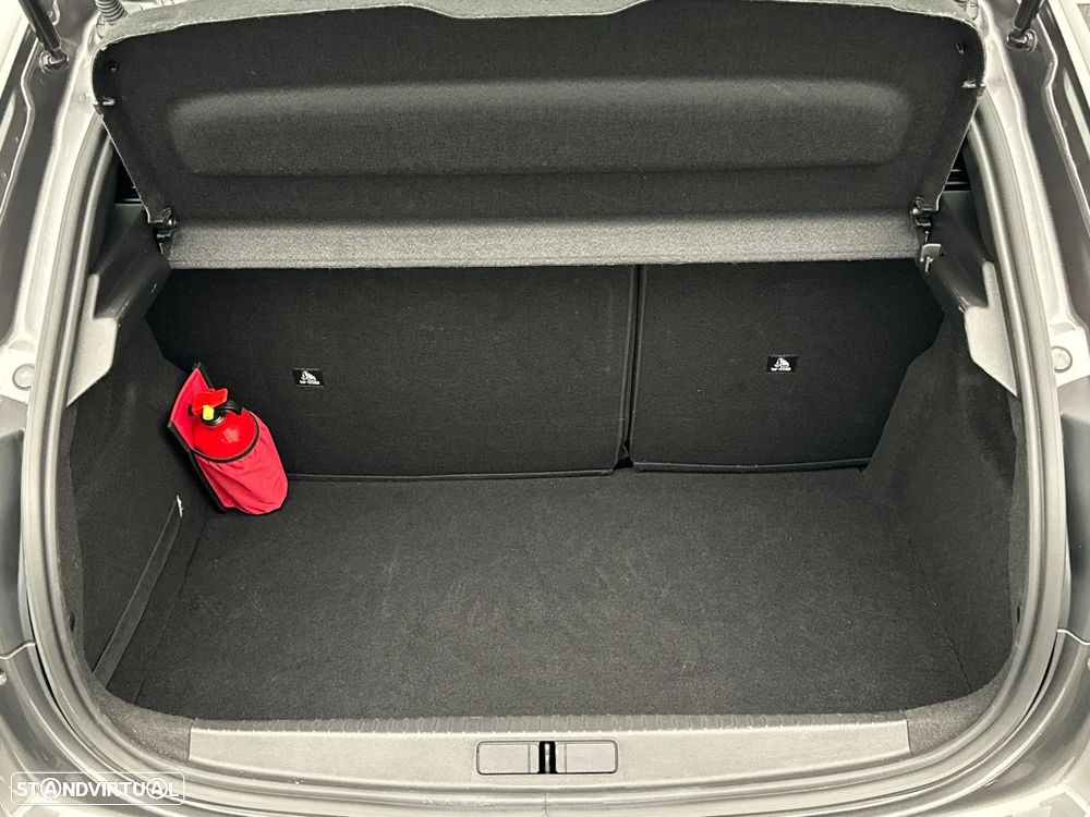 Peugeot 208 1.2 PureTech Allure EAT8 - 20