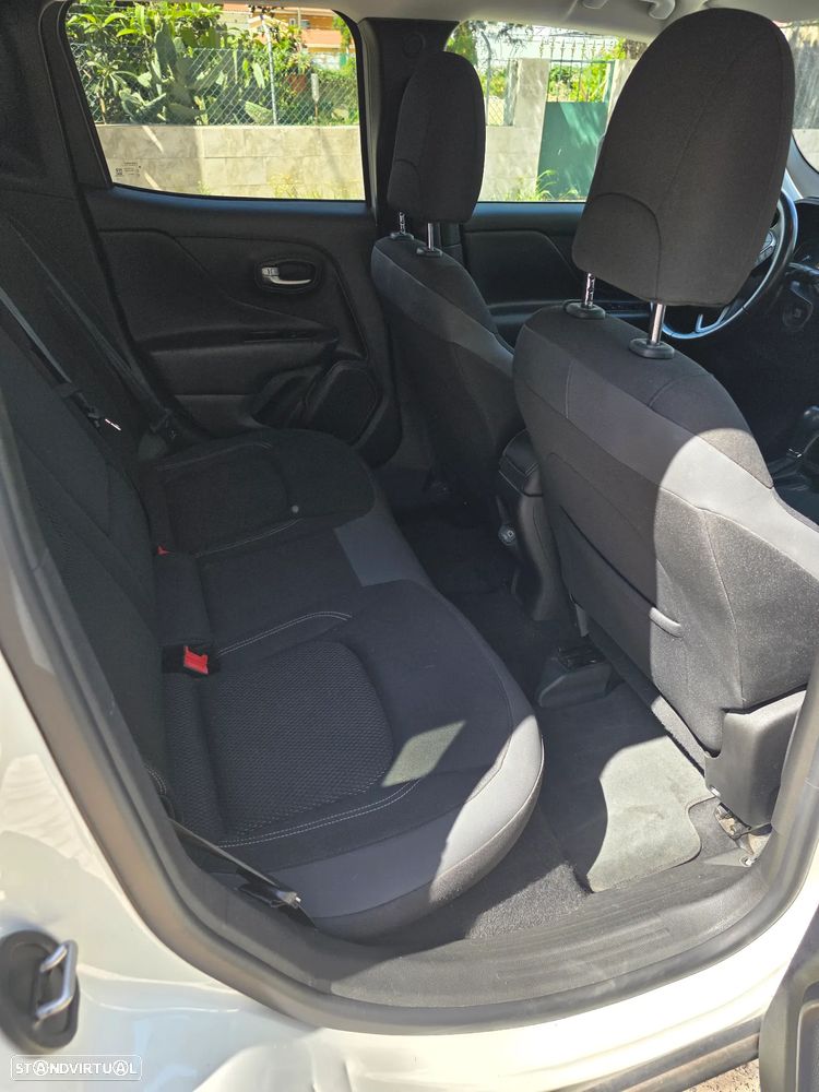 Jeep Renegade 1.6 MJD Limited DCT - 35