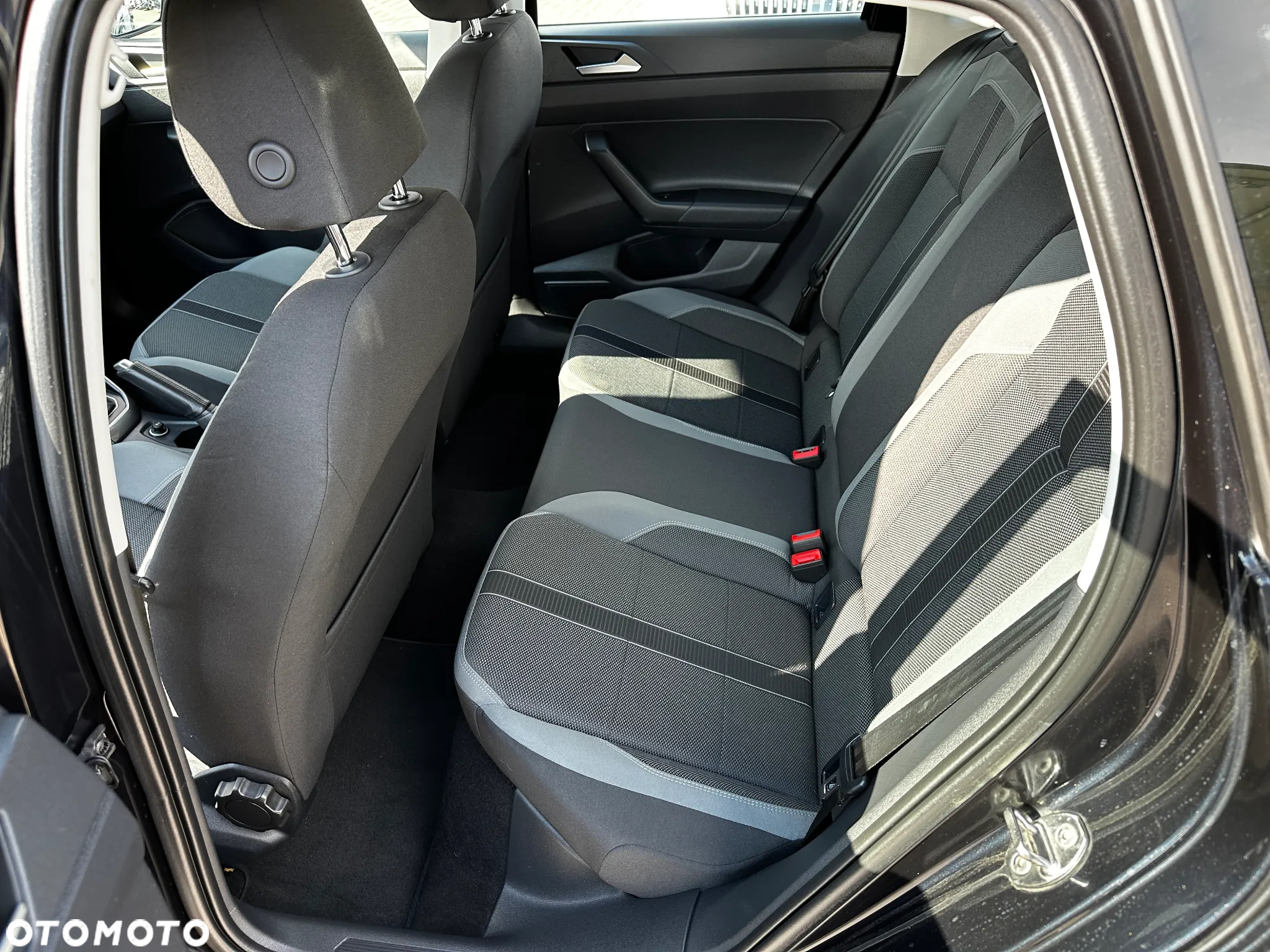 Volkswagen Polo - 23