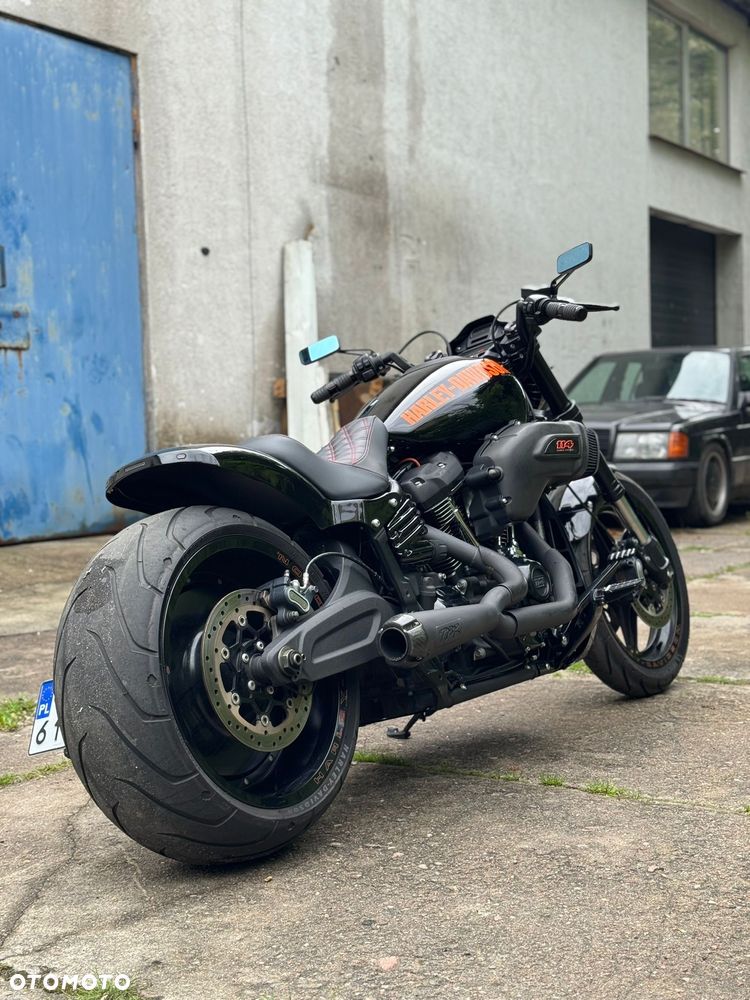 Harley-Davidson Softail FXDR - 3