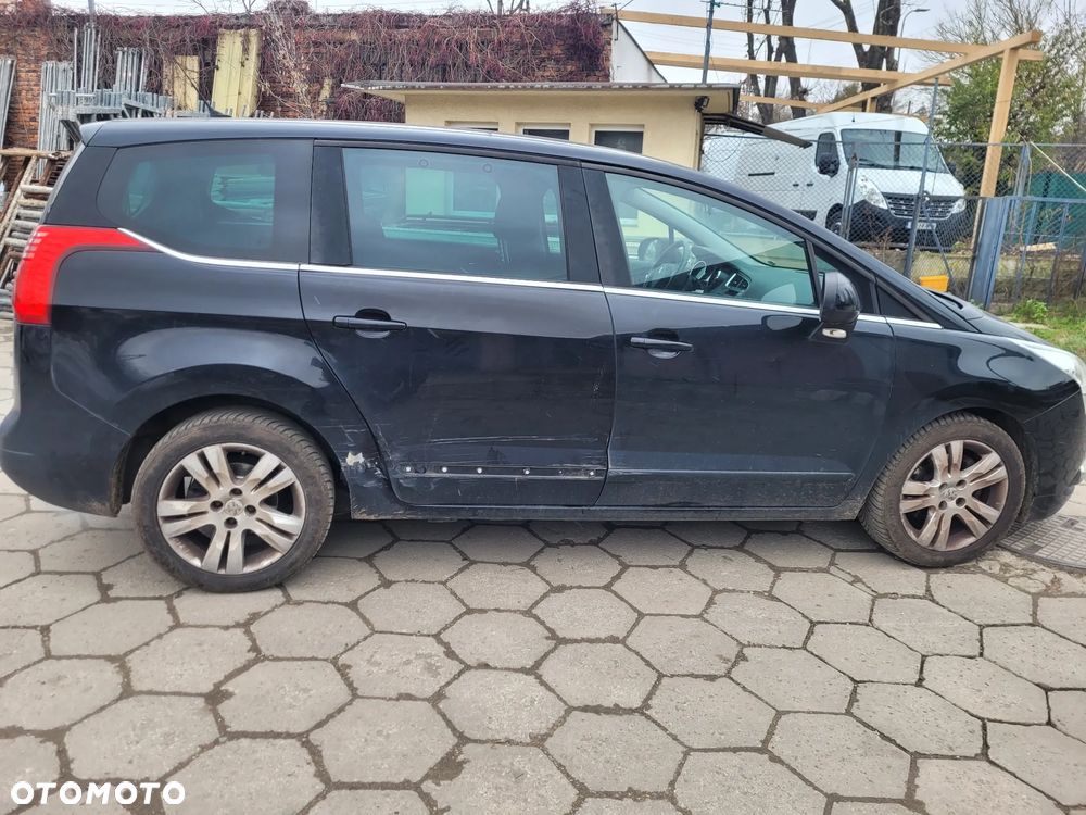 Peugeot 5008 HDI 150 Business-Line - 19