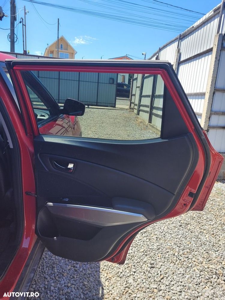 Usa Dreapta Spate SsangYong Tivoli 2015 - 2019 SUV 4 Usi Flaming Red Pear RAM (1290) - 2