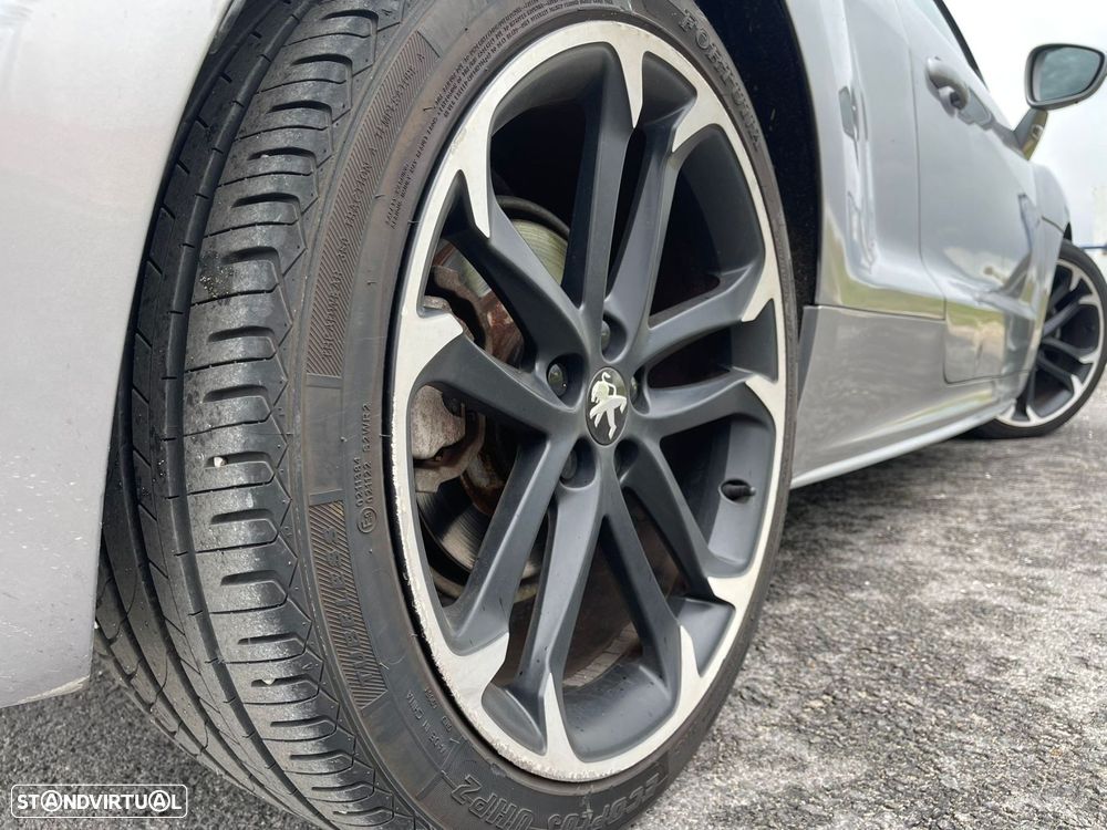 Peugeot RCZ 1.6 THP - 9