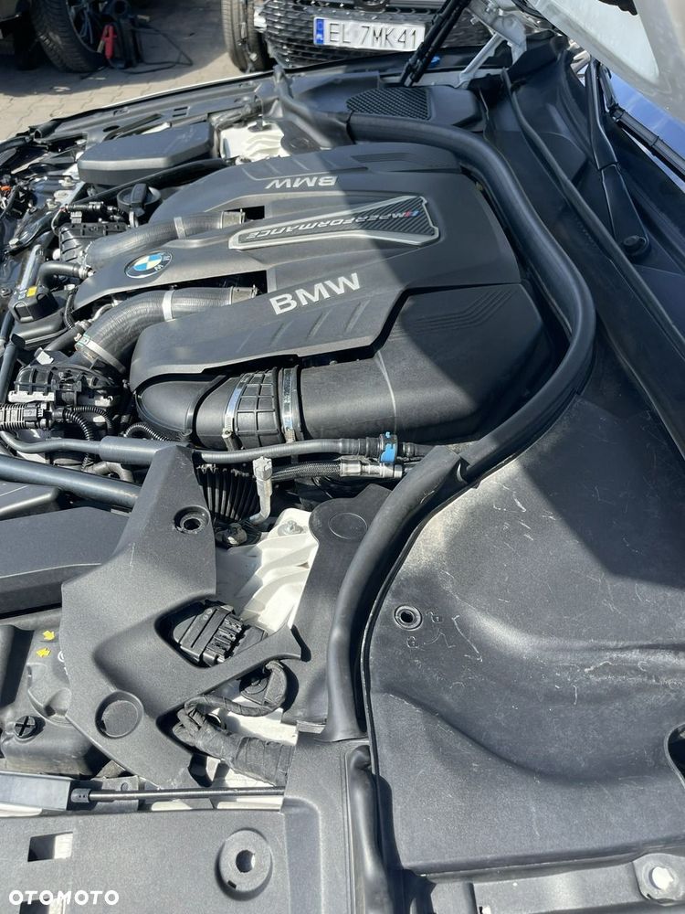 BMW Seria 5 M550i xDrive sport - 16