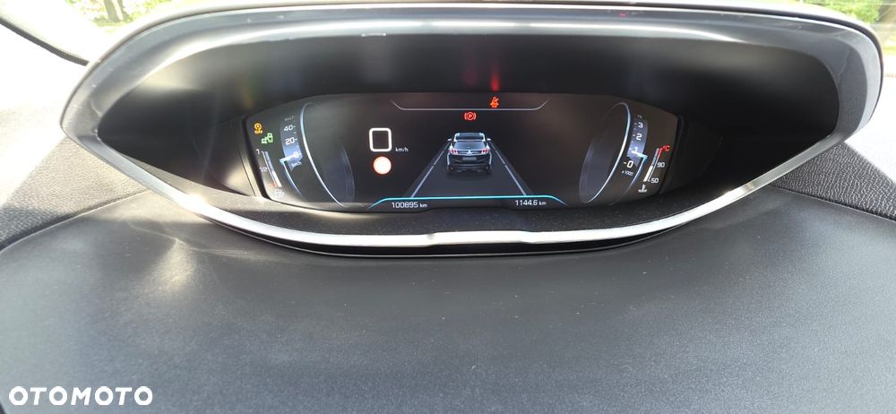 Peugeot 3008 1.2 PureTech Allure S&S - 11