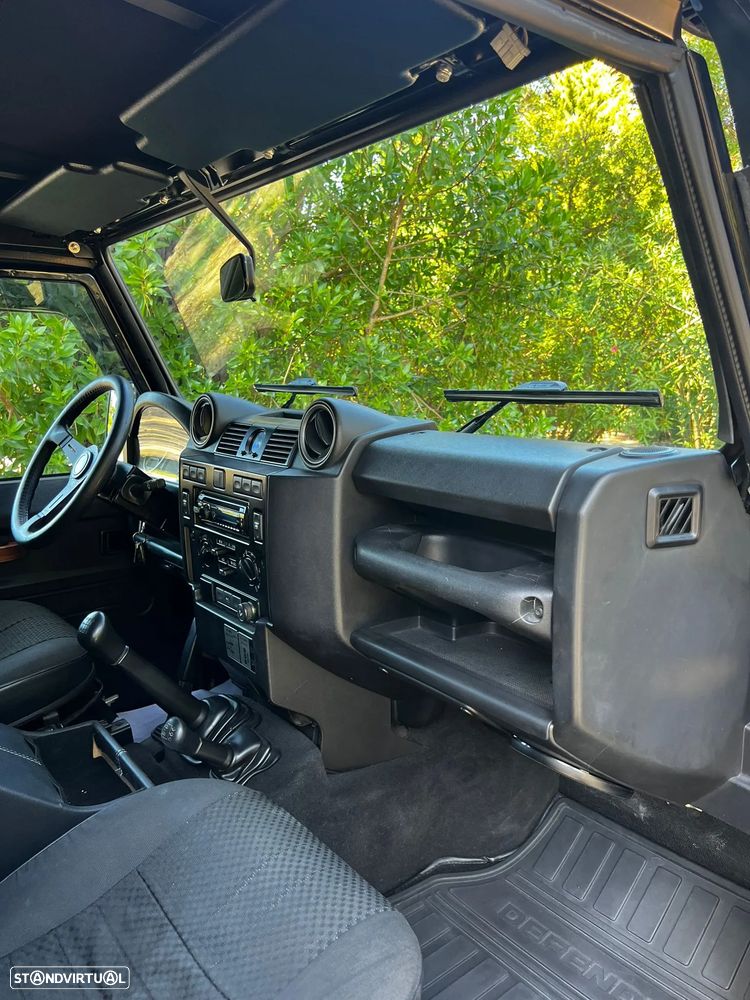Land Rover Defender 110 CC 2.4 CRD SE - 9
