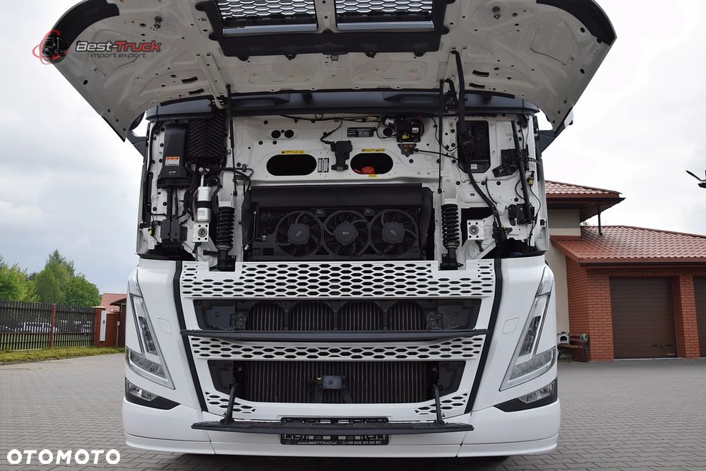 Volvo FH500 || GLOB XXL ||  I-PARK COOL || VIRTUAL COCPIT ||  LEWAREK PRZY SIEDZENIU   || ZBIORNIKI 1175 L || STAN . BDB || - 26