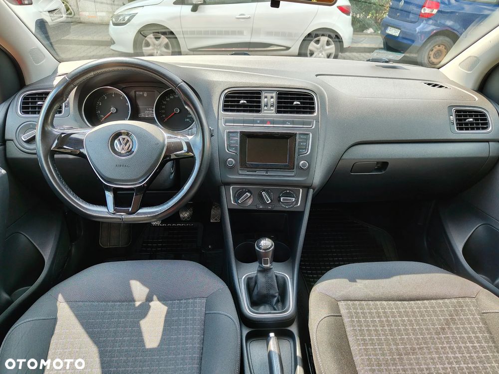 Volkswagen Polo 1.0 Fresh Perfectline - 14