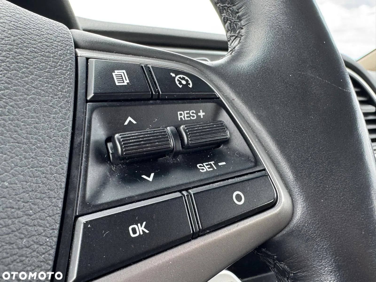 Hyundai Elantra 1.6 Style - 11