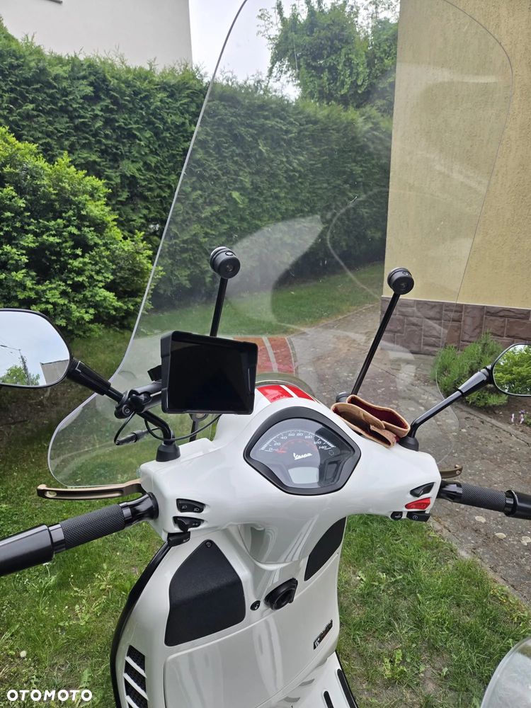 Vespa GTS - 7