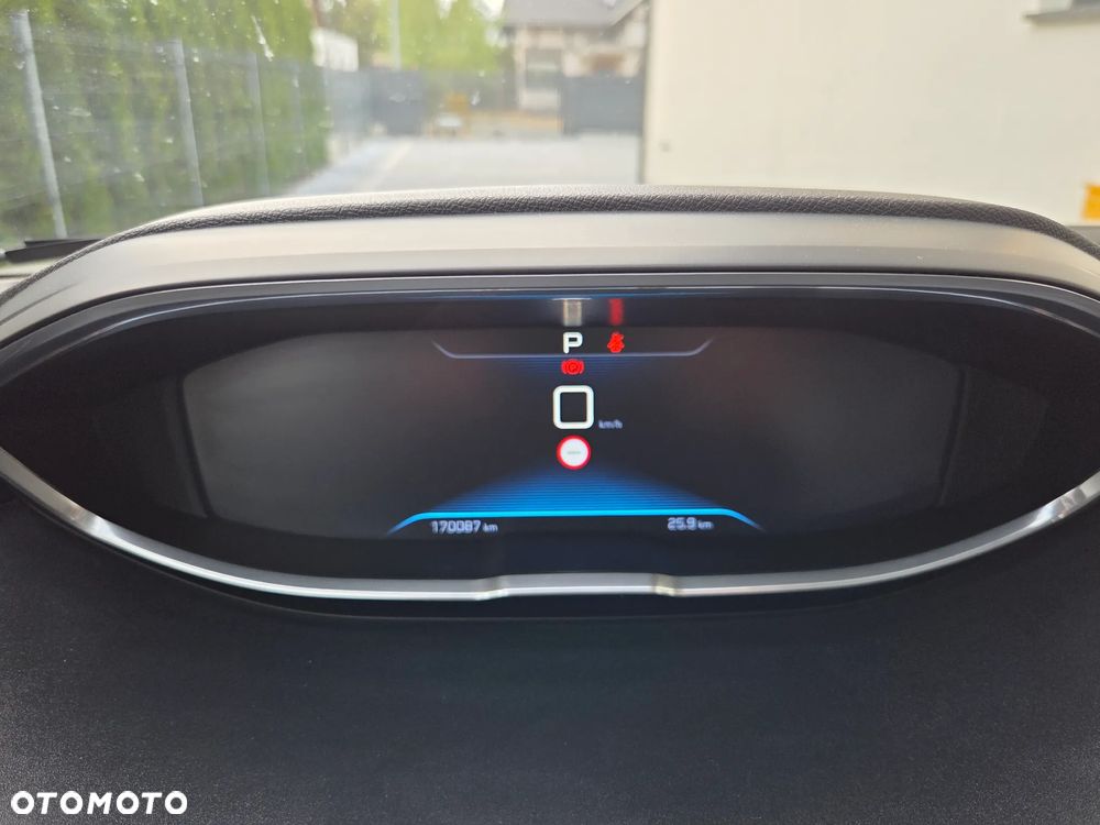 Peugeot 3008 1.6 BlueHDi Allure S&S EAT6 - 33
