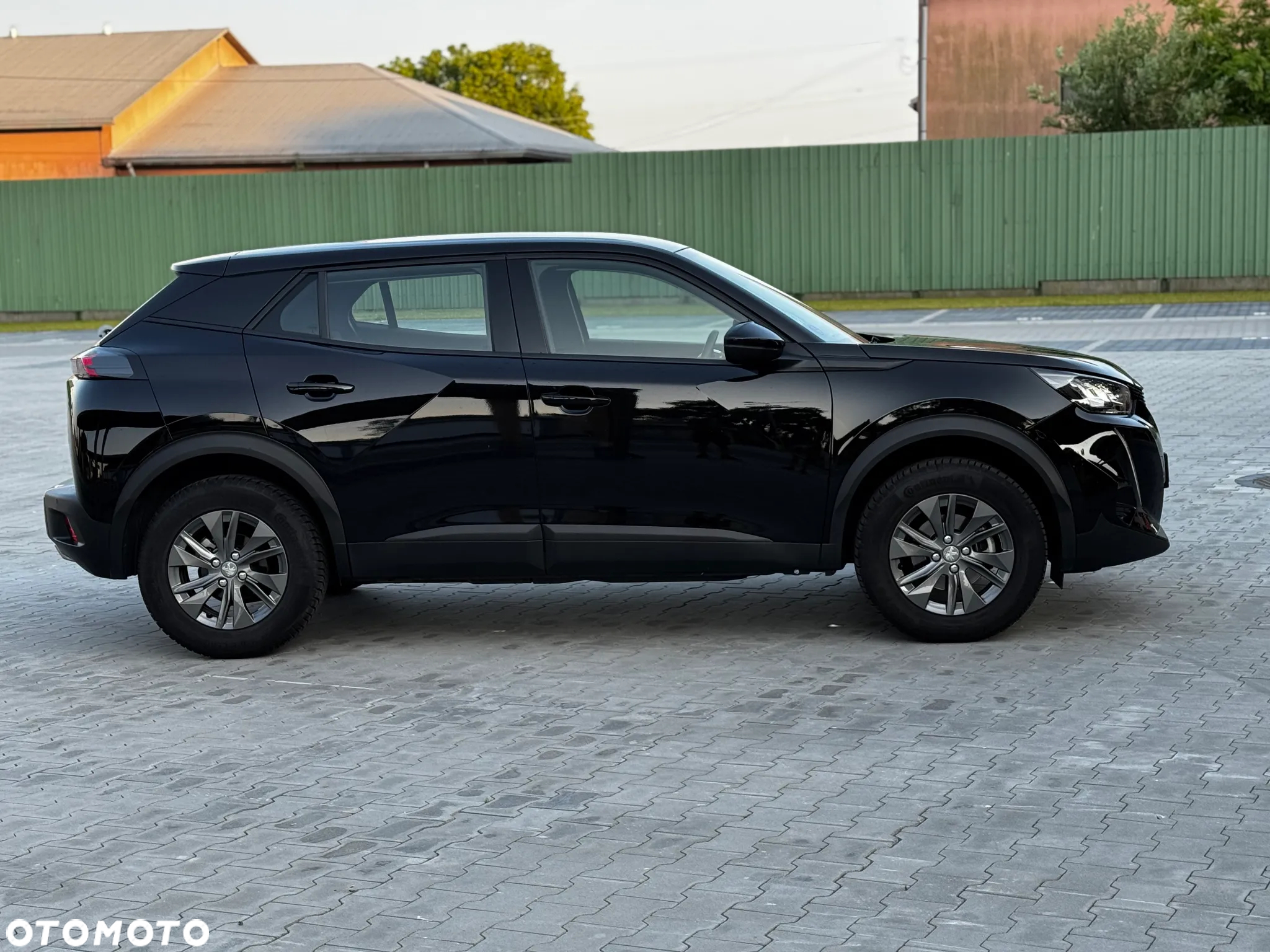 Peugeot 2008 1.2 PureTech GT Pack S&S EAT8 - 5