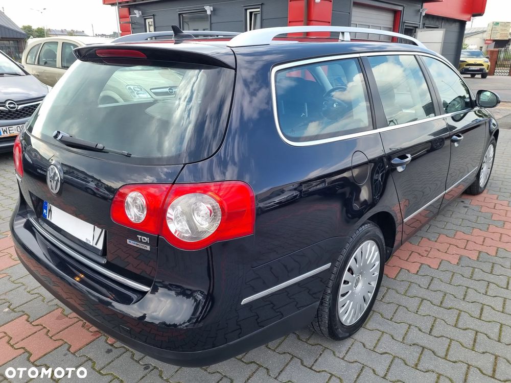 Volkswagen Passat 1.6 TDI DPF BlueMot Comfortline - 8