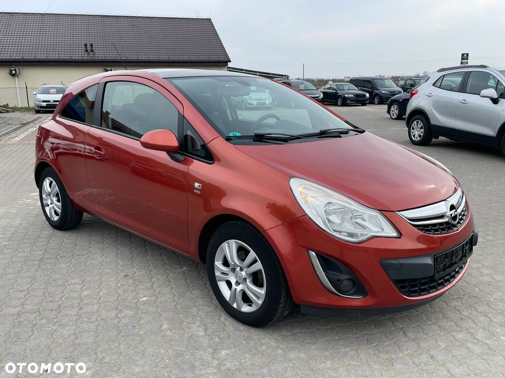 Opel Corsa 1.4 16V Color Edition - 9