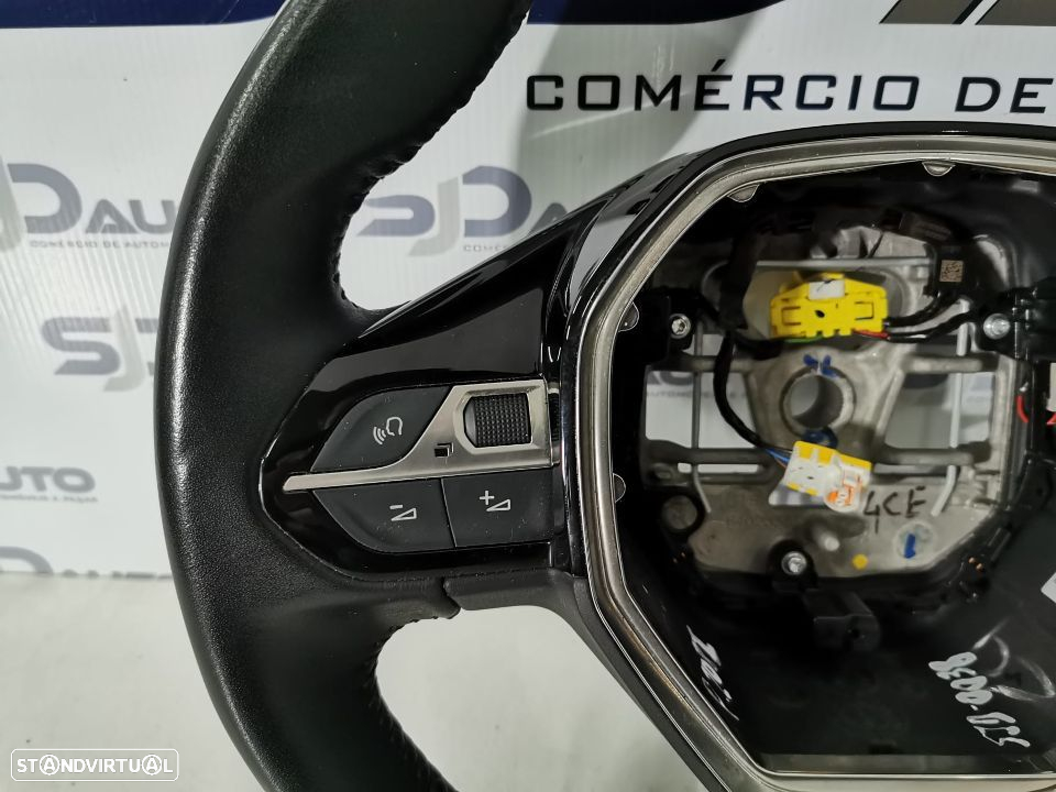 Volante - Peugeot 208 II (2020- ) - 2
