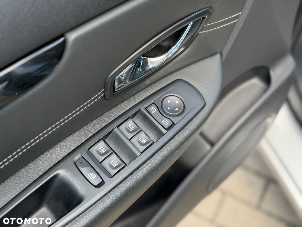 Renault Grand Scenic ENERGY TCe 130 INTENS - 21