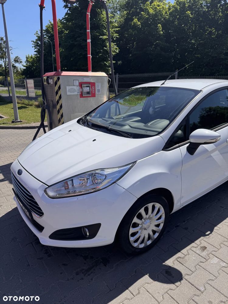 Ford Fiesta - 2
