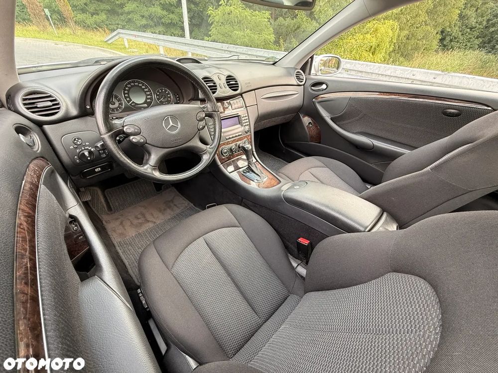 Mercedes-Benz CLK - 16