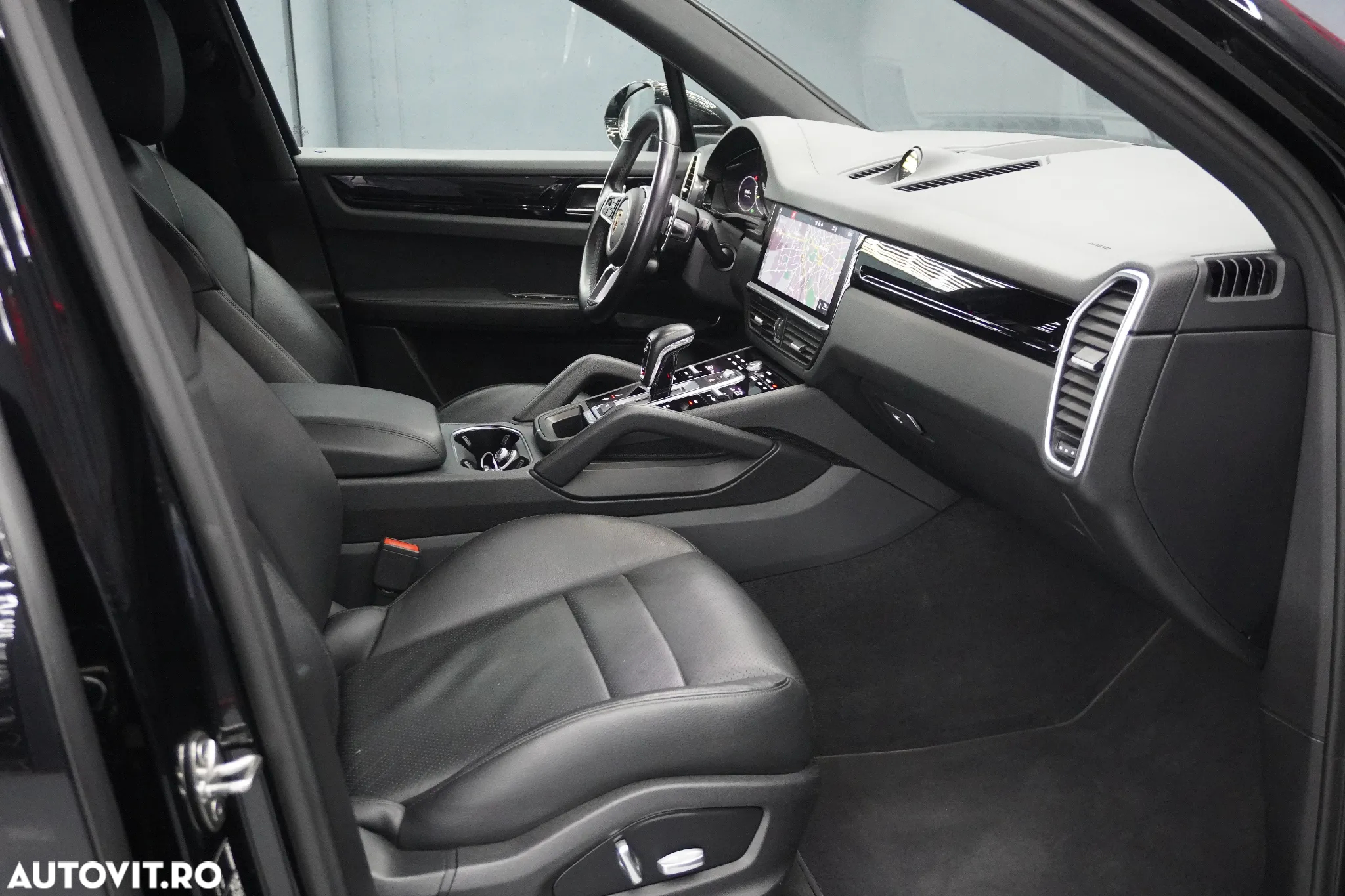 Porsche Cayenne E-Hybrid Tiptronic S - 26